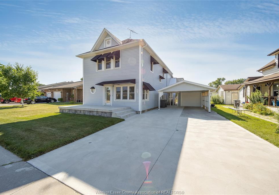 178-first-street-belle-river-ontario-26005481