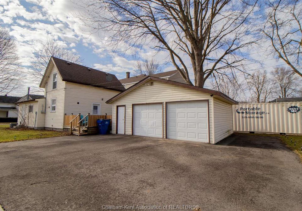 53-selkirk-street-chatham-ontario-26005483