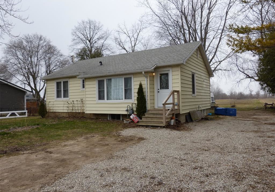 581-highway-77-leamington-ontario-26005501