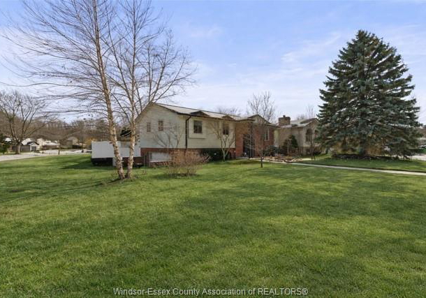 405-state-street-lasalle-ontario-26005502