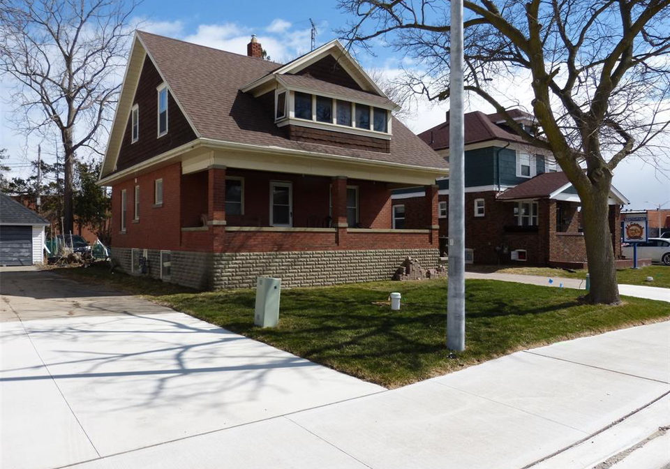 23-queeens-avenue-leamington-ontario-26005512