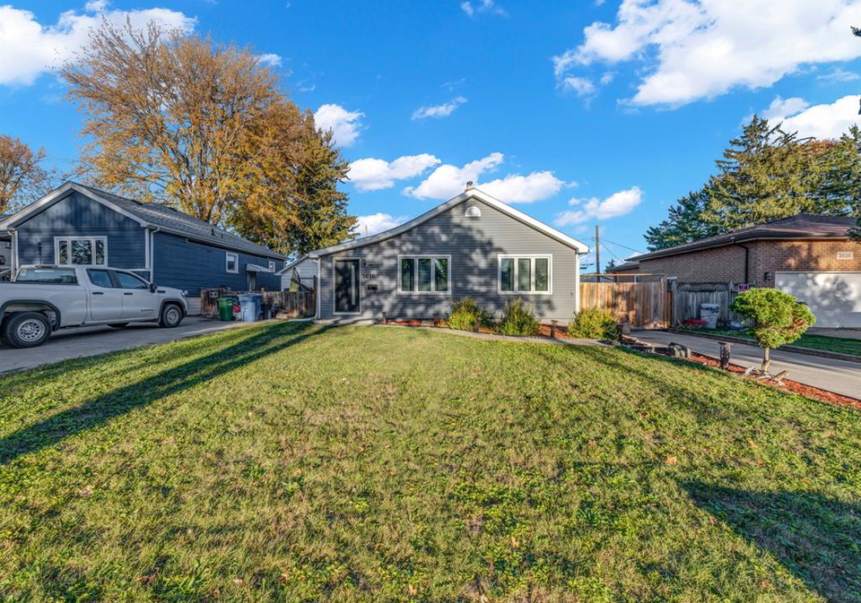 2616-tourangeau-road-windsor-ontario-26005589