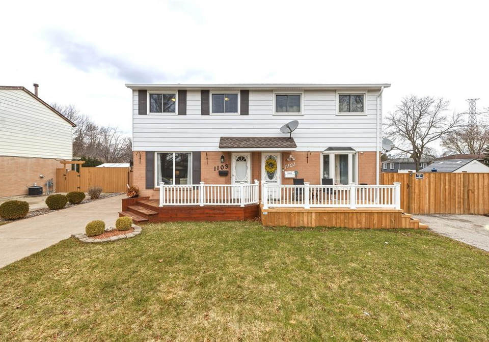 1103-cardiff-court-sarnia-ontario-26005674