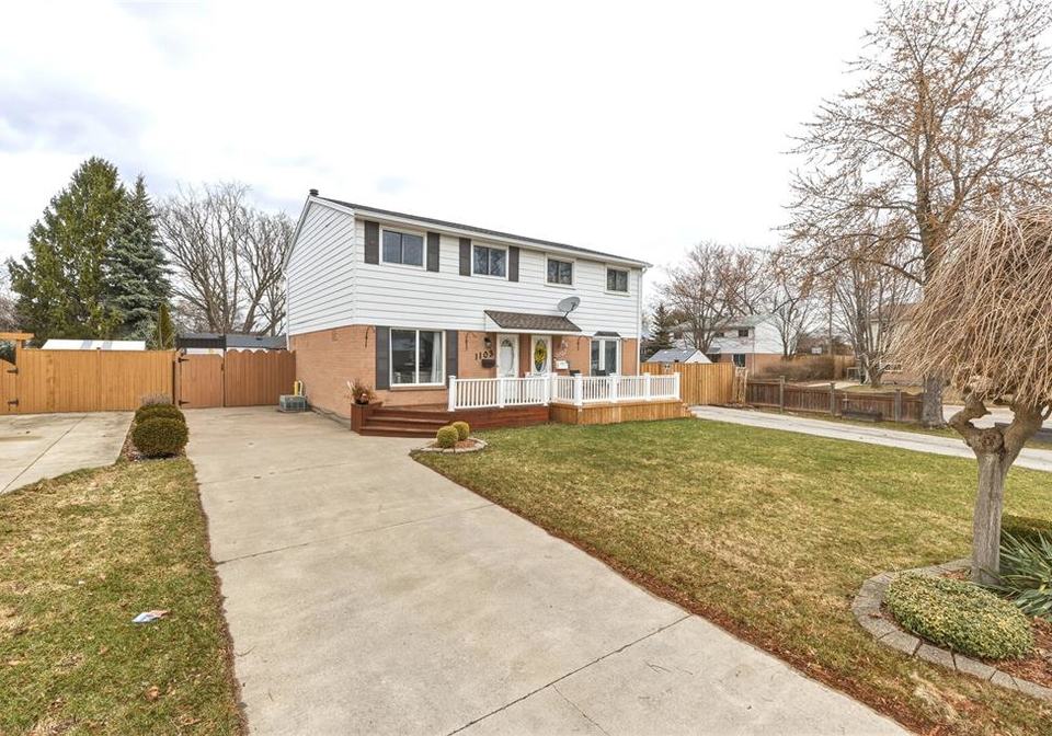 1103-cardiff-court-sarnia-ontario-26005674