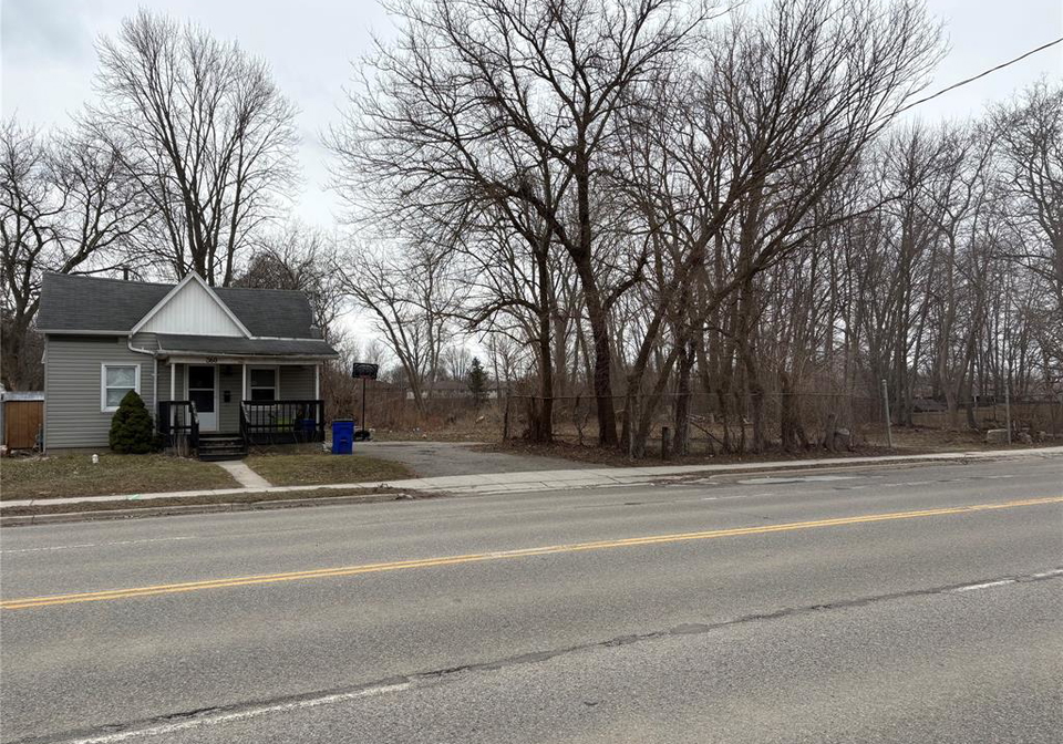 360-park-avenue-west-chatham-ontario-26005676