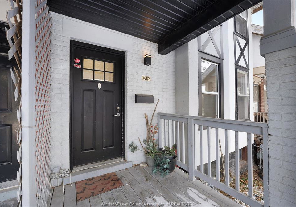 1657-martindale-windsor-ontario-26005723