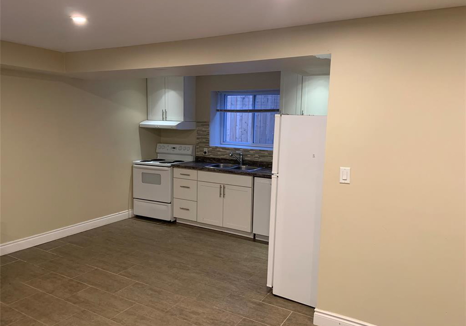 829-arthur-avenue-windsor-ontario-26005755