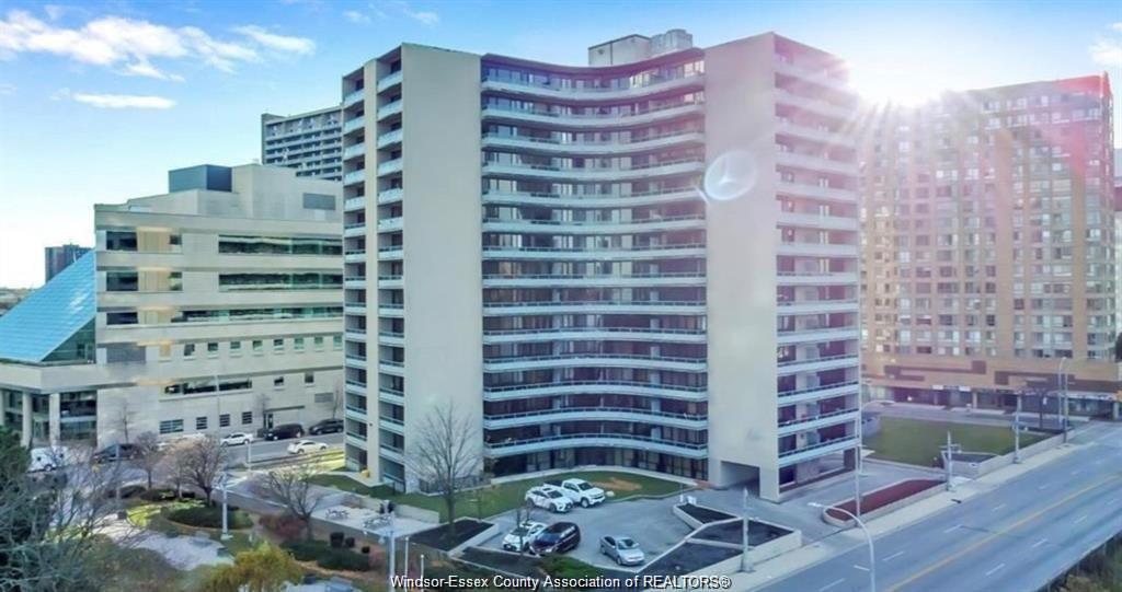 111-riverside-drive-windsor-ontario-26005799