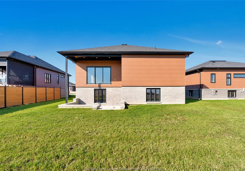 112-hazel-crescent-kingsville-ontario-26005849