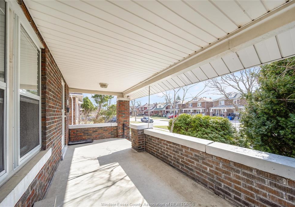 358-partington-windsor-ontario-26005880