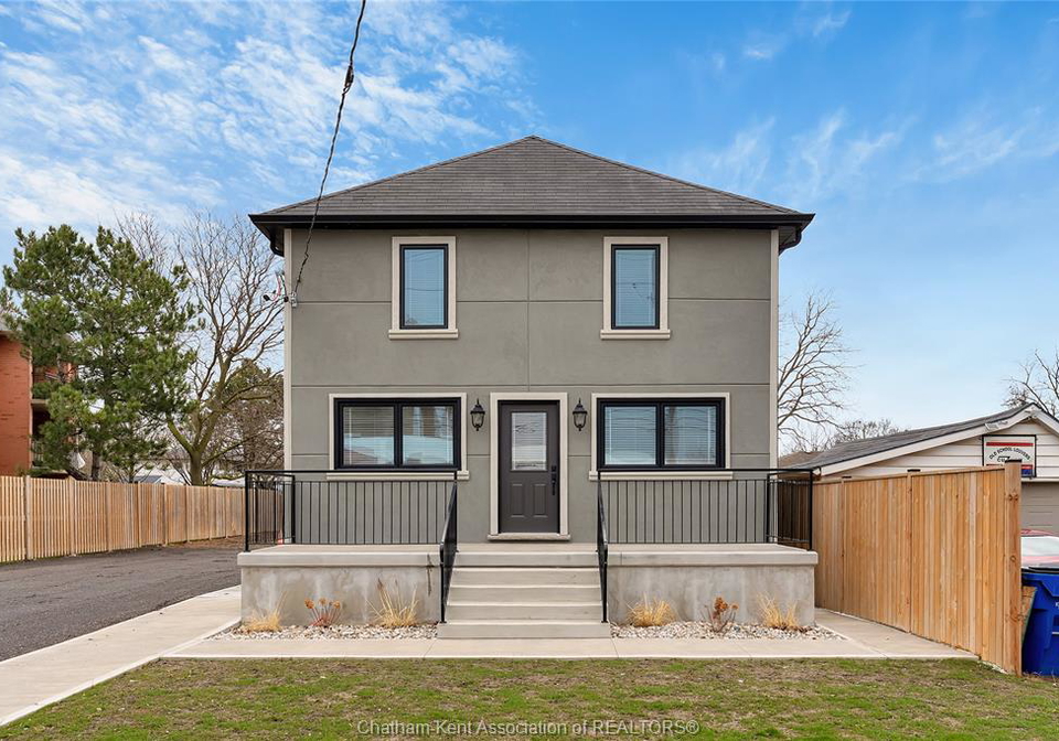 248-park-avenue-east-chatham-ontario-26005923