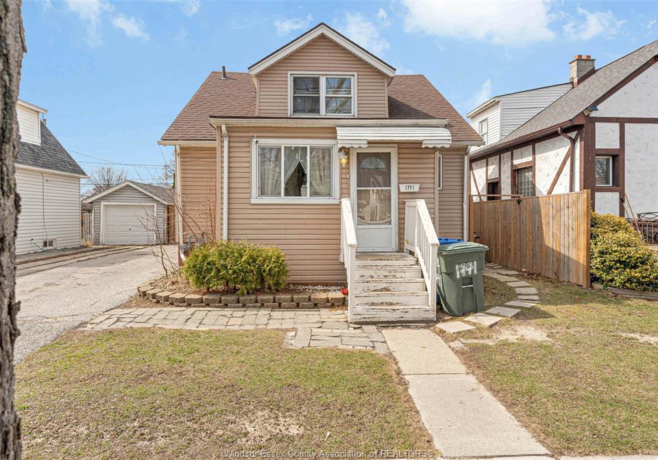 1771-windermere-road-windsor-ontario-26006025