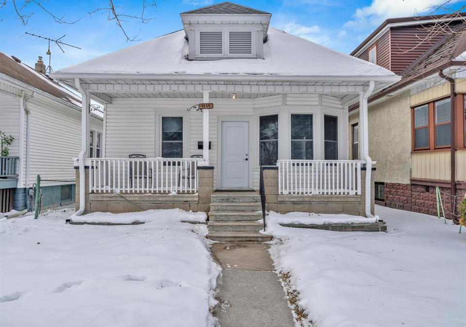 1155-moy-avenue-windsor-ontario-26006056
