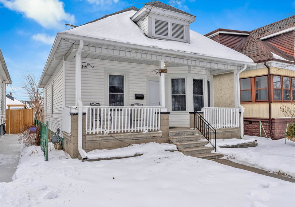 1155-moy-avenue-windsor-ontario-26006056