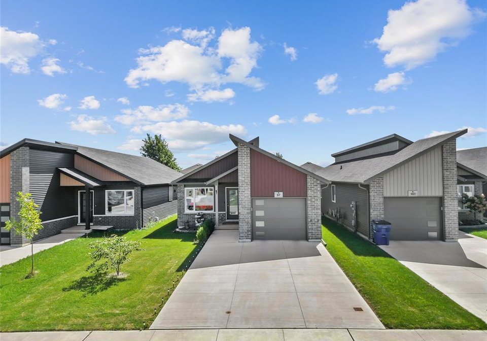 97-moonstone-crescent-chatham-ontario-26006069