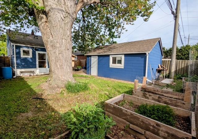 2179-forest-avenue-windsor-ontario-26006086