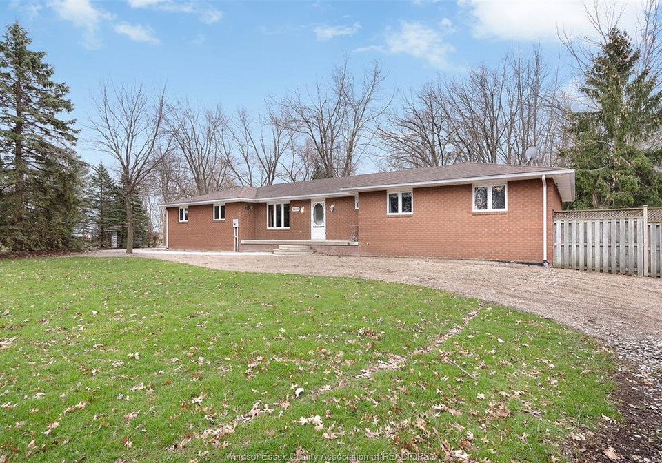 9907-concession-9-road-essex-ontario-26006111