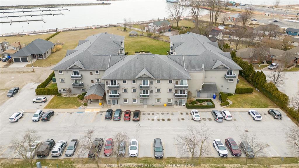 44-robson-road-leamington-ontario-26006215