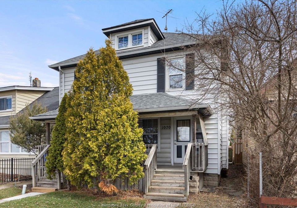 1070-st-luke-windsor-ontario-26006288