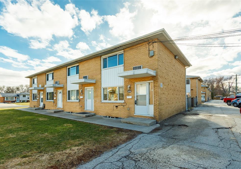 816-wellington-street-sarnia-ontario-26006308