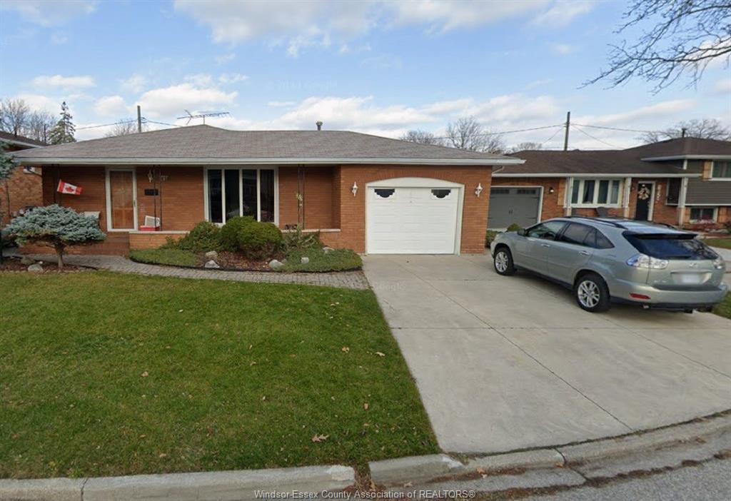 1616-burwell-court-windsor-ontario-26006311