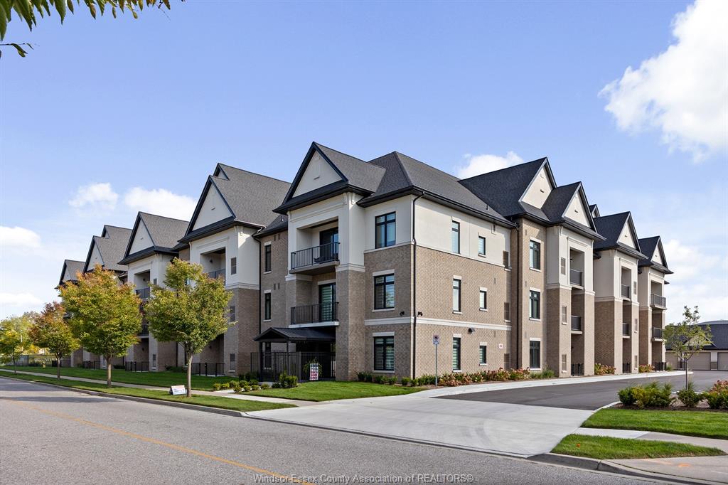 1855-wyoming-lasalle-ontario-26006350