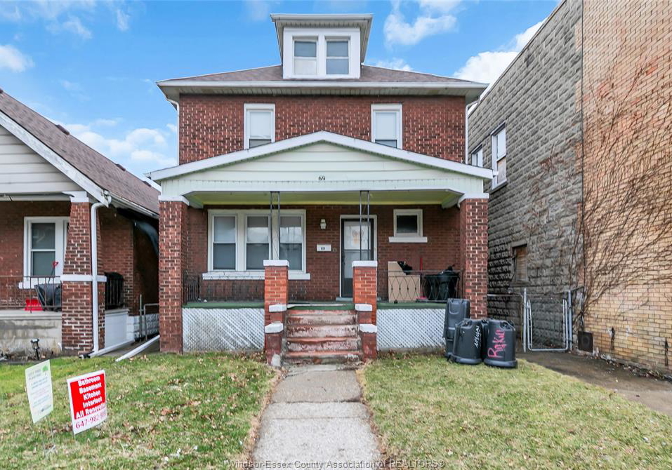 69-shepherd-windsor-ontario-26006355