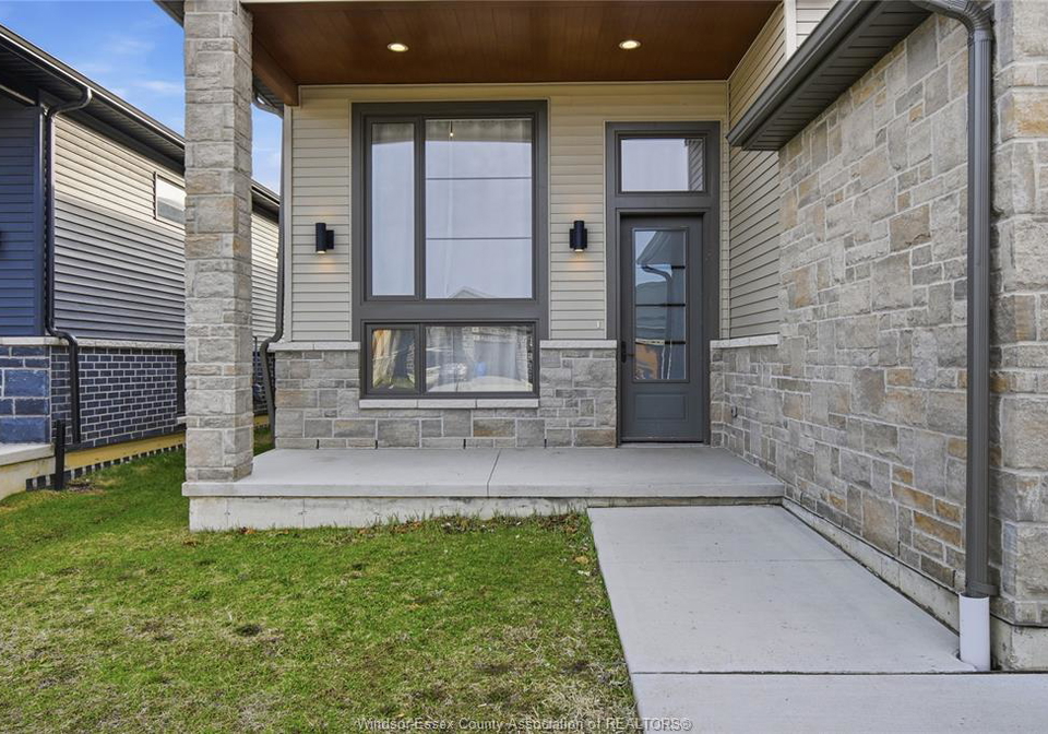 106-ironwood-trail-chatham-ontario-26006371