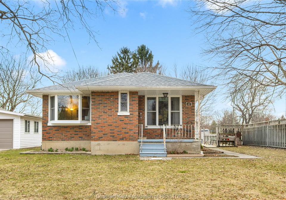 107-sussex-street-chatham-ontario-26006453