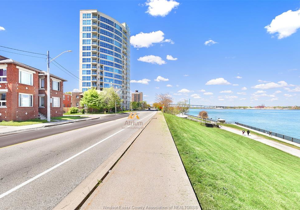 1225-riverside-windsor-ontario-26006476