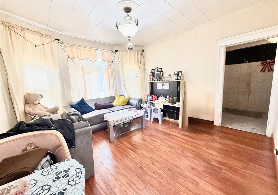 516-dougall-avenue-windsor-ontario-26006495