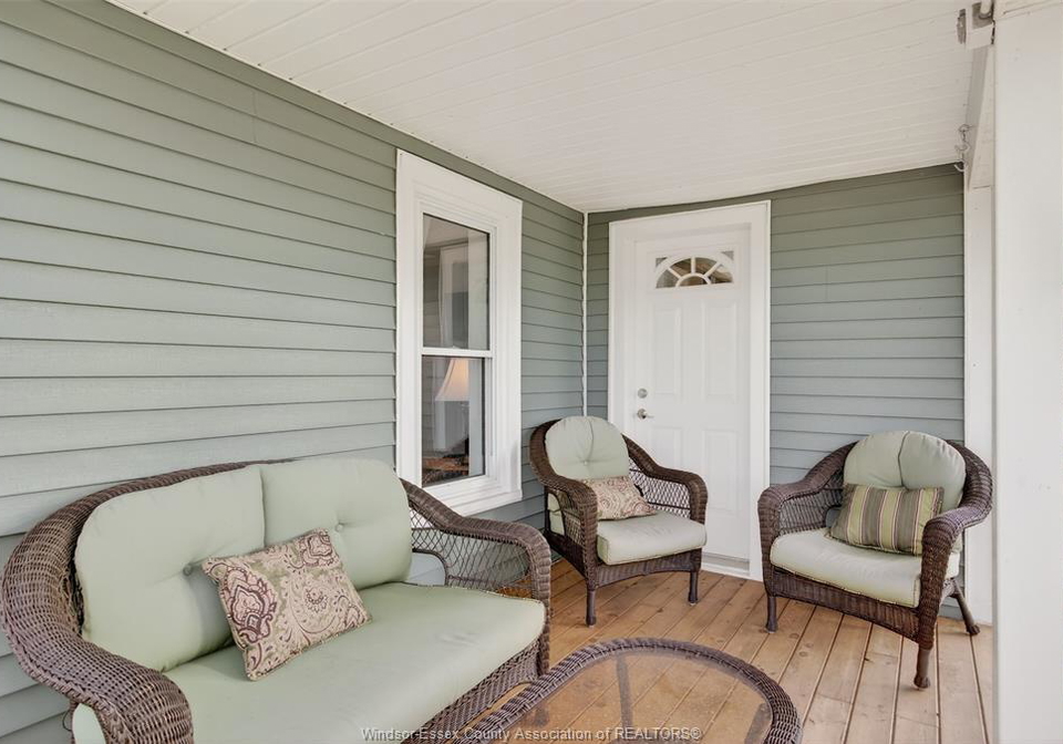 469-king-street-east-harrow-ontario-26006543