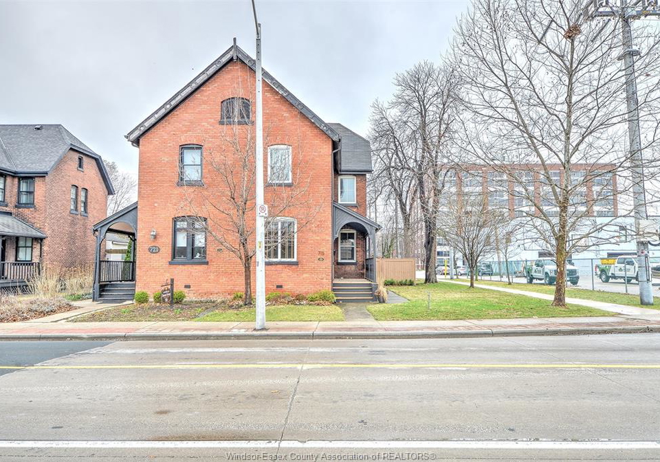 715-walker-road-windsor-ontario-26006552