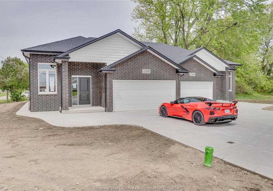 130-angelo-avenue-lasalle-ontario-26006558