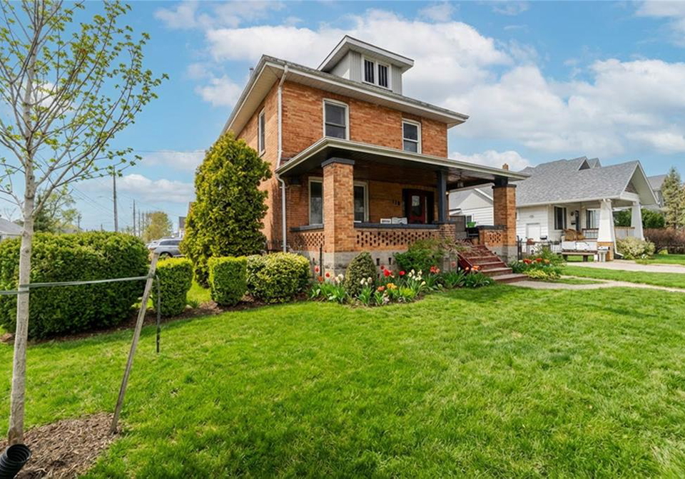 110-lacroix-street-chatham-ontario-26006566