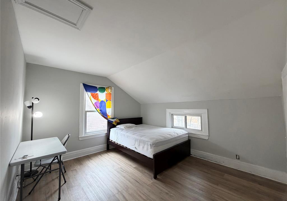 1117-dougall-windsor-ontario-26006573