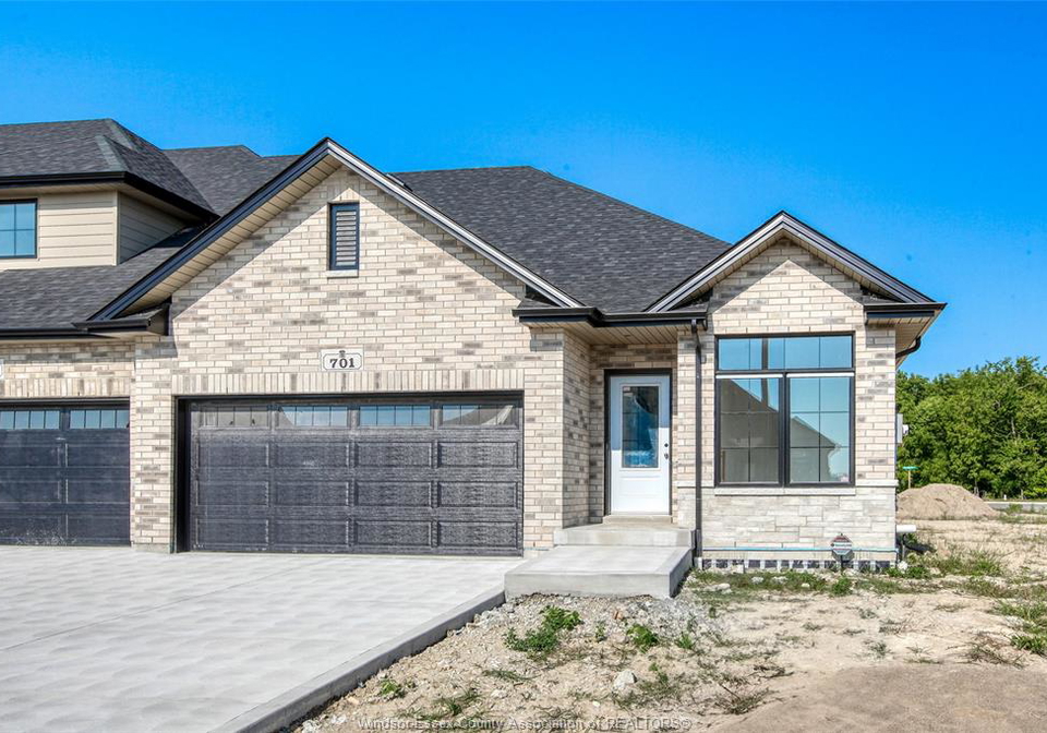 701-elliot-point-road-amherstburg-ontario-26006641