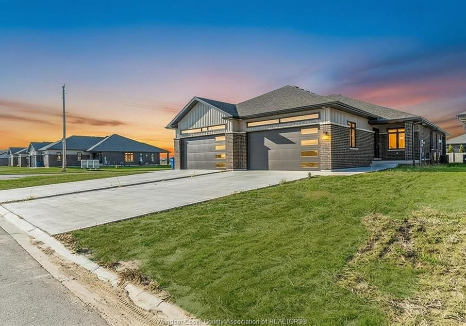 38-bordeaux-place-chatham-ontario-26006647