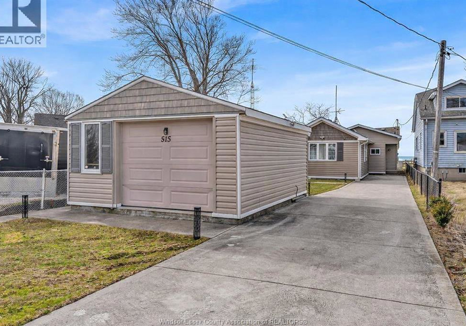 515-lypps-beach-colchester-ontario-26006704