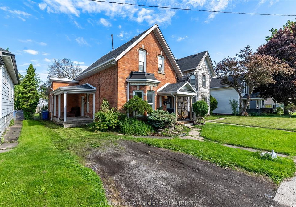 215-grand-avenue-east-chatham-ontario-26006843