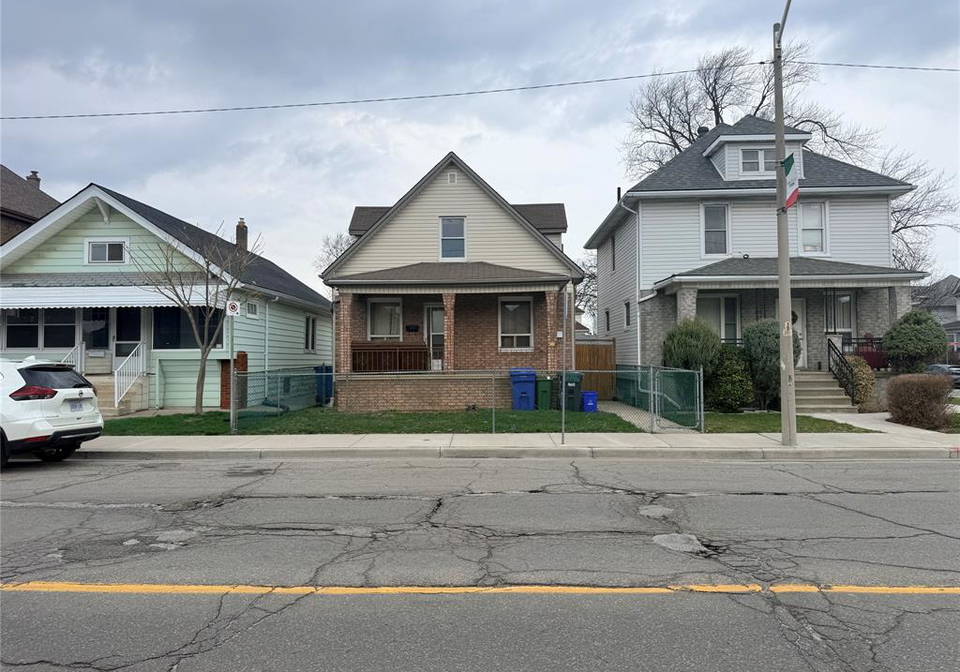 1378-erie-street-east-windsor-ontario-26006862