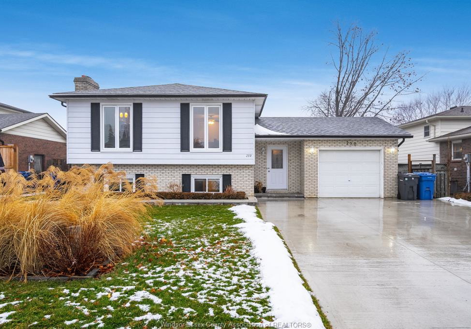 250-applewood-road-kingsville-ontario-26006895