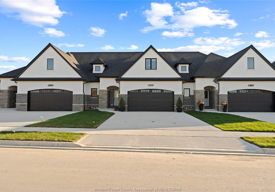 3255-tullio-drive-lasalle-ontario-26006975