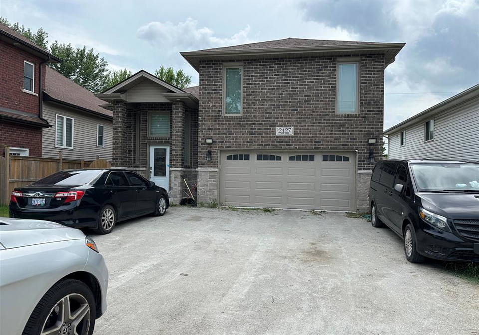 2127-dominion-boulevard-windsor-ontario-26006982