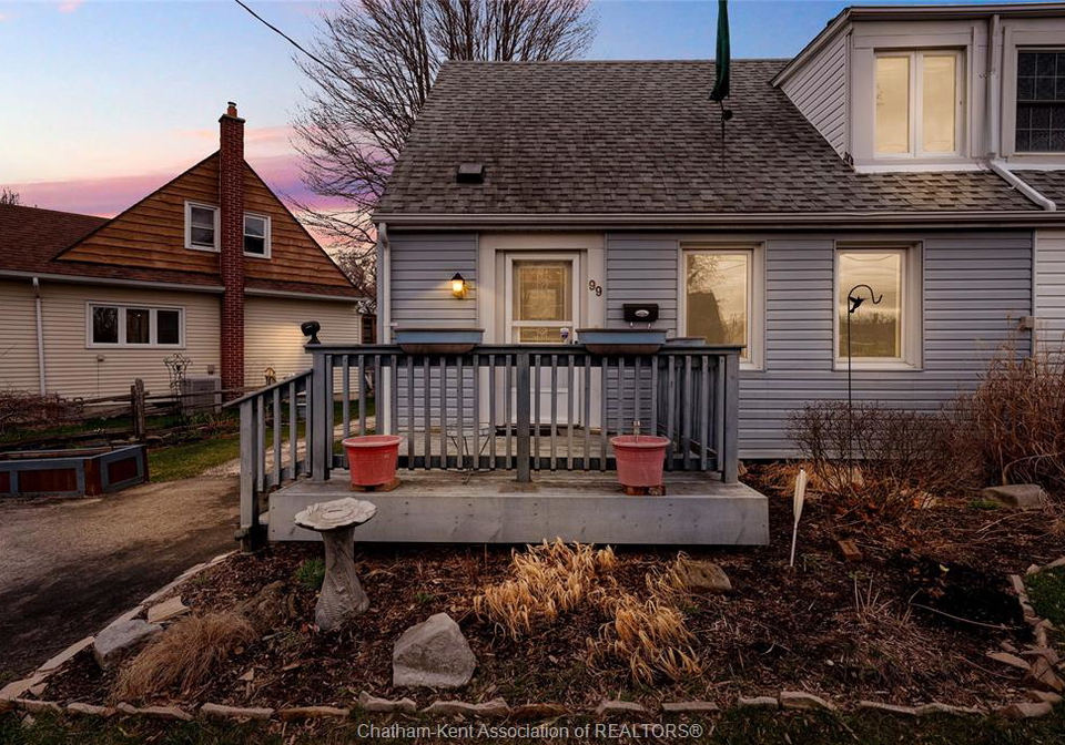 99-dunn-avenue-chatham-ontario-26006998