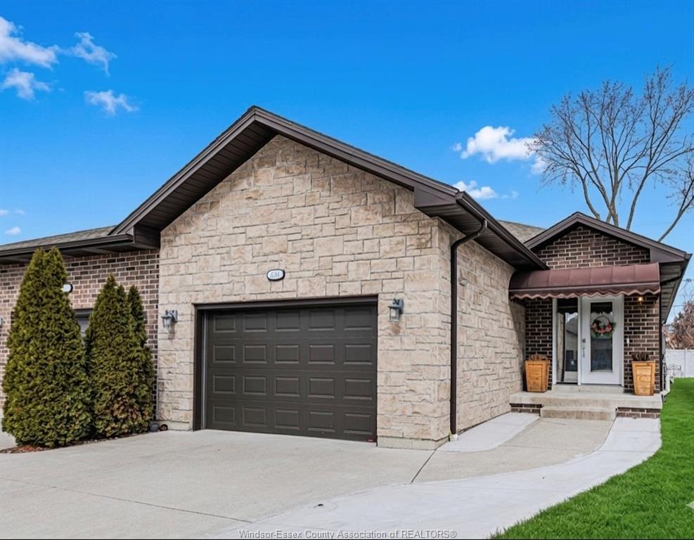 2554-olive-windsor-ontario-26007011