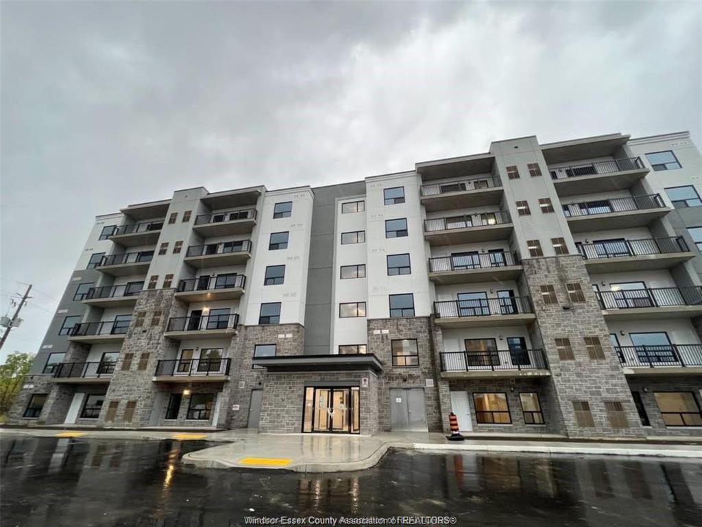 3370-stella-windsor-ontario-26007050