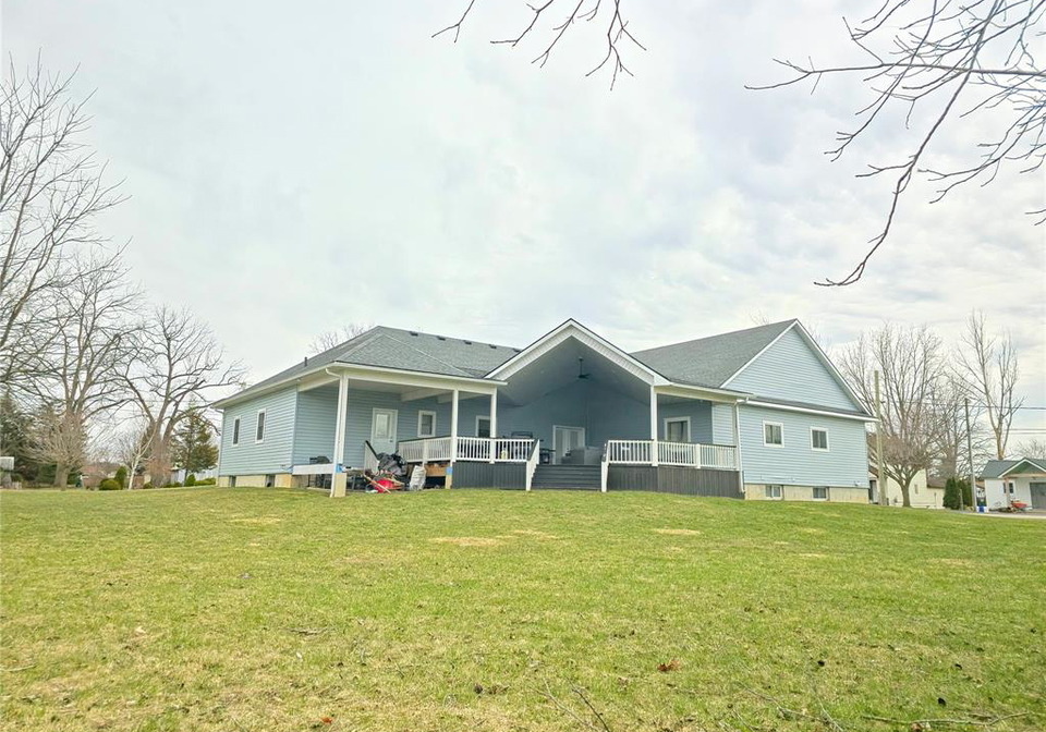 3167-broadway-street-brooke-alvinston-ontario-26007073