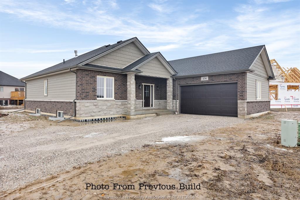 43-bloomington-chatham-ontario-26007123
