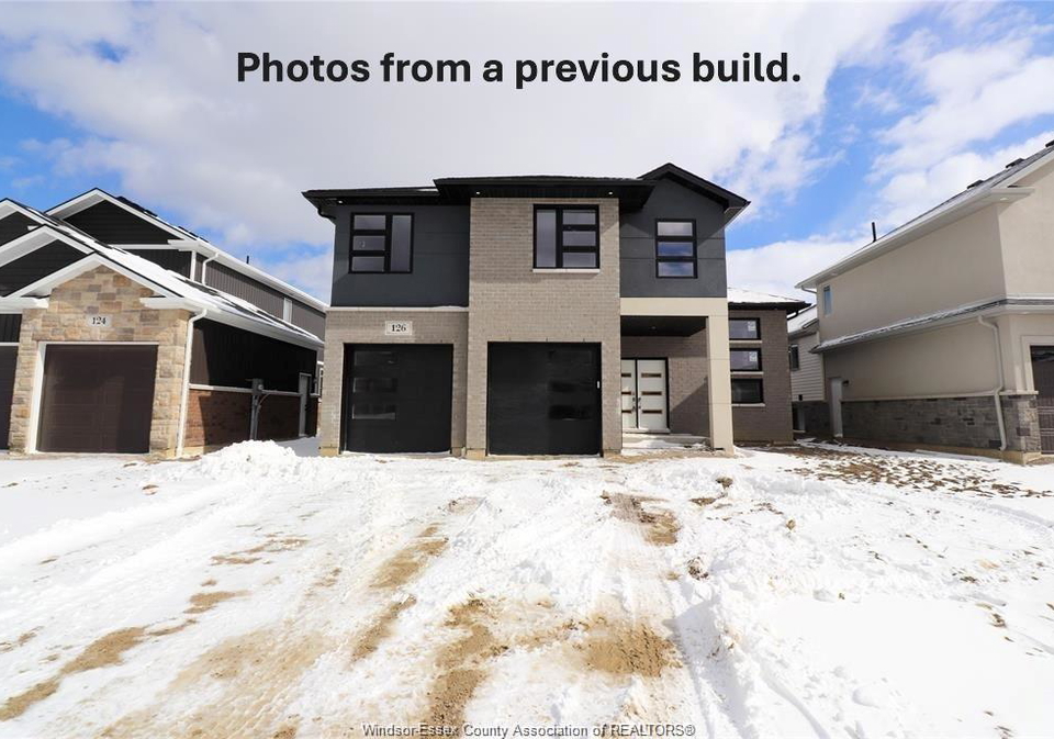 83-bloomington-chatham-ontario-26007124